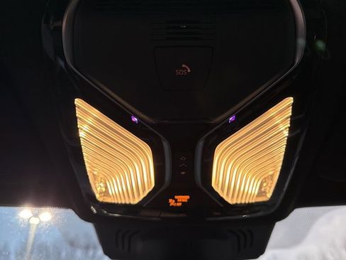 Used 2022 BMW X7 xDrive40i w/ Executive Package image 32