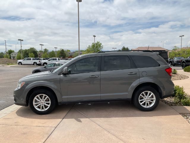 Used 2019 Dodge Journey SE w/ Premium Group AWD/4WD image 4