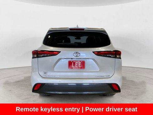 Used 2022 Toyota Highlander Limited image 5