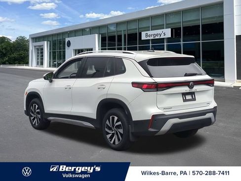 Used 2025 Volkswagen Tiguan S AWD/4WD image 8