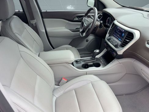Used 2017 GMC Acadia SLT image 29