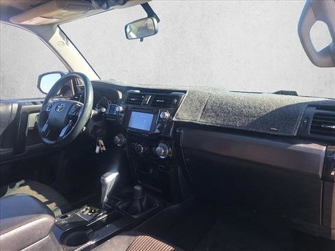 Used 2019 Toyota 4Runner TRD Off-Road AWD/4WD image 17
