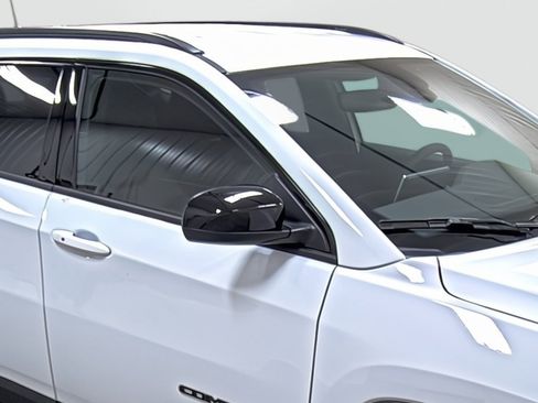 New 2026 Jeep Compass Latitude image 15