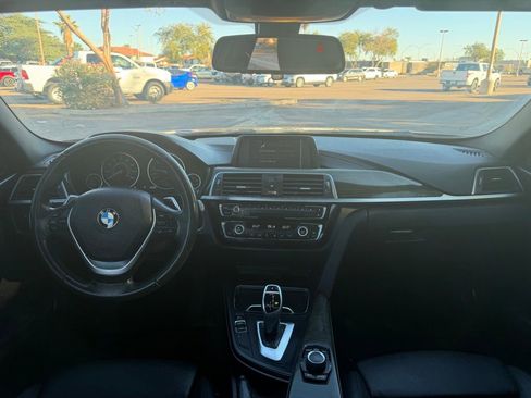 Used 2018 BMW 330i Sedan w/ Convenience Package image 25