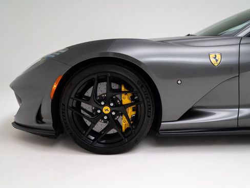 Used 2020 Ferrari 812 Superfast image 8