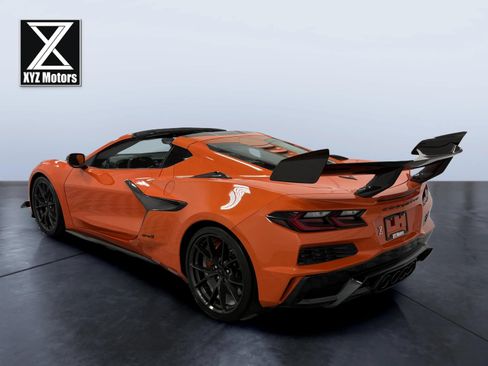 Used 2025 Chevrolet Corvette ZR1 w/ ZR1 Carbon Fiber Aero Package RWD image 5