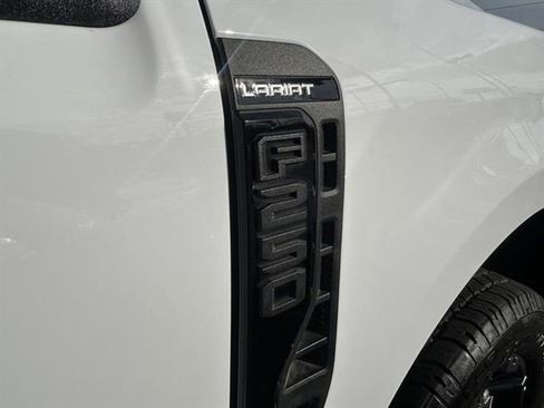Used 2024 Ford F250 Lariat w/ Lariat Ultimate Package image 10