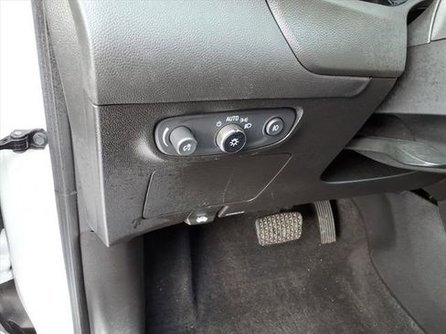 Used 2023 Buick Encore GX Essence w/ Experience Buick Package image 29