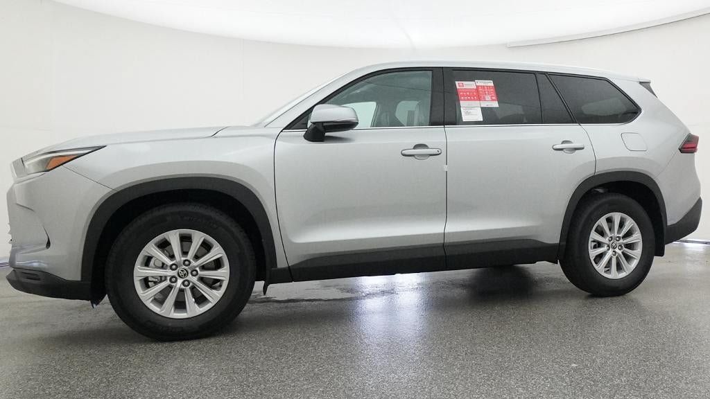 New 2026 Toyota Grand Highlander FWD image 18