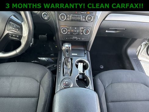 Used 2018 Ford Explorer XLT image 28