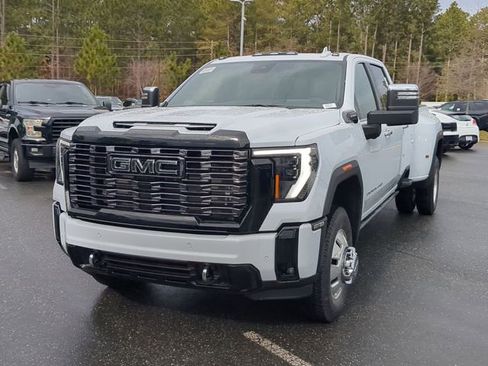 New 2026 GMC Sierra 3500 Denali Ultimate image 9