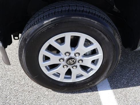 Certified 2025 Toyota Tacoma SR5 image 4