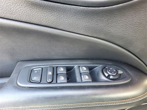 Used 2021 Jeep Compass Sport image 19