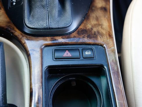 Used 2006 BMW X5 3.0i image 37