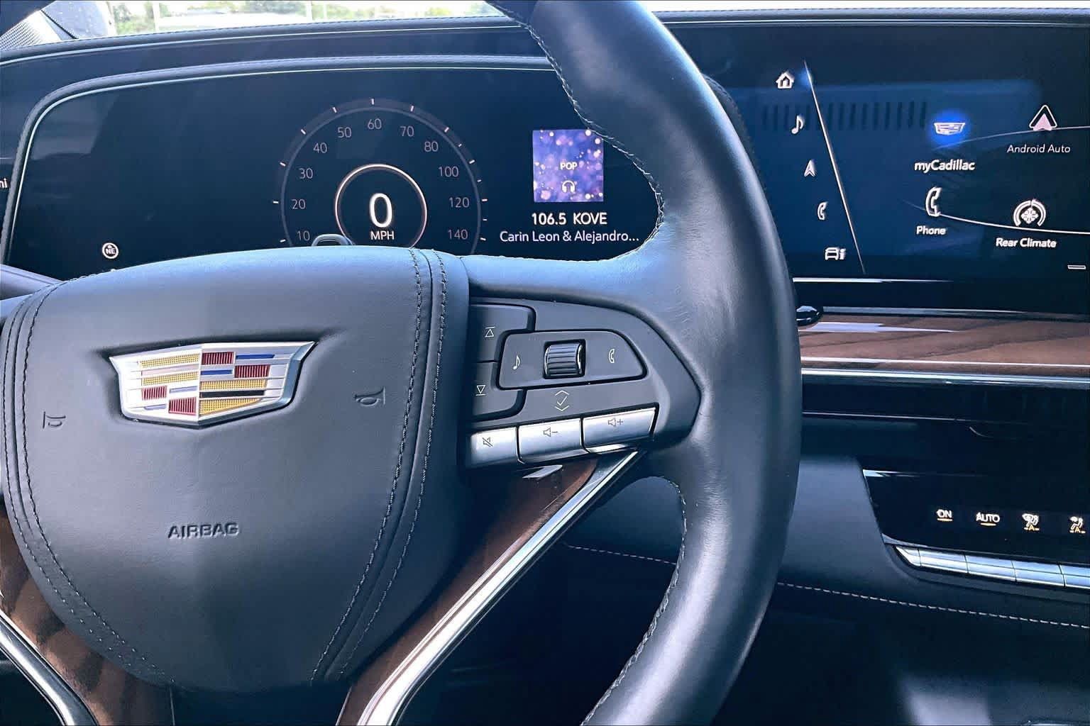 Used 2023 Cadillac Escalade ESV Premium Luxury Platinum AWD/4WD image 22