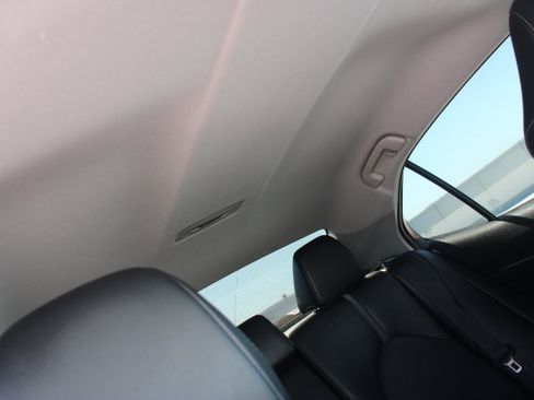 Certified 2021 Toyota Camry XLE FWD image 22