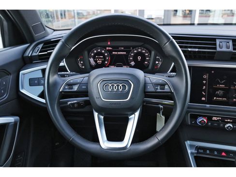 Used 2022 Audi Q3 2.0T Premium Plus image 15