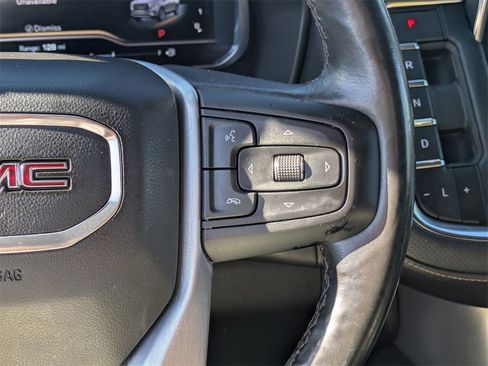 Used 2022 GMC Yukon SLT w/ SLT Premium Package image 12