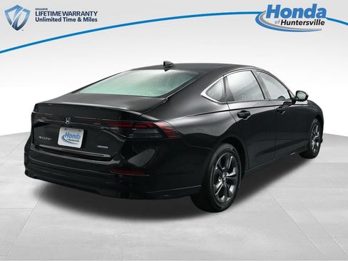 New 2026 Honda Accord EX-L image 9