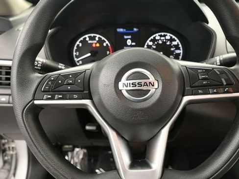 Used 2021 Nissan Altima 2.5 S FWD image 10