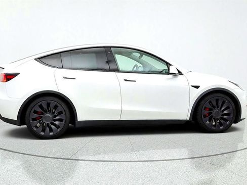 Used 2021 Tesla Model Y Performance AWD/4WD image 4