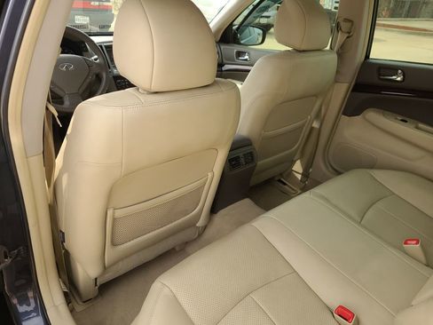 Used 2013 INFINITI G37 x w/ Premium Pkg image 8