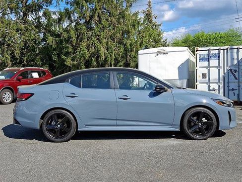 Certified 2024 Nissan Sentra SR FWD image 8