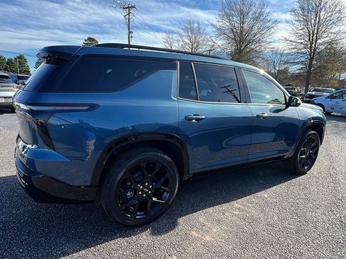 New 2026 Chevrolet Traverse RS w/ LPO, Floor Liner Package image 5