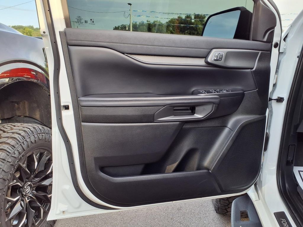 Used 2025 Ford Ranger Raptor AWD/4WD image 17