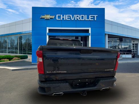 Certified 2021 Chevrolet Silverado 1500 Custom image 9