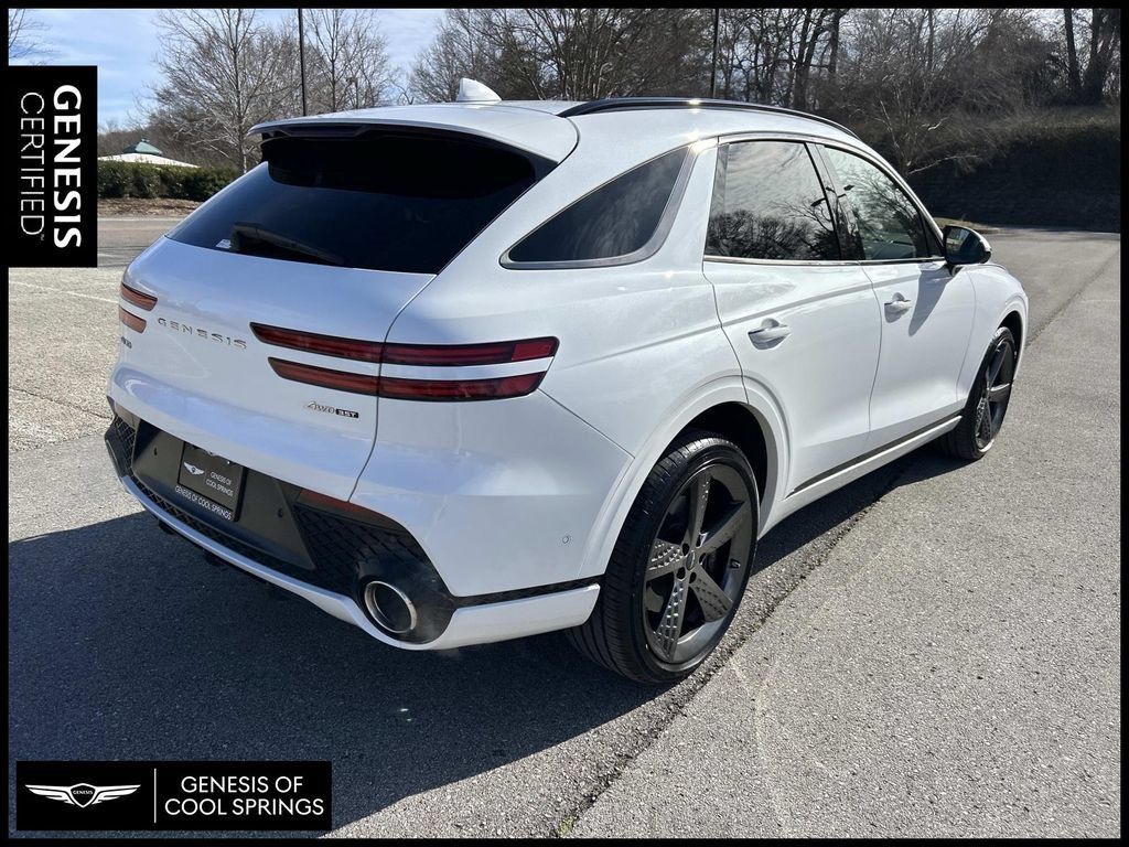 Used 2025 Genesis GV70 3.5T Sport w/ Sport Advanced Package AWD/4WD image 7