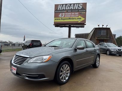 Used 2013 Chrysler 200 Touring w/ S Exterior Appearance Pkg