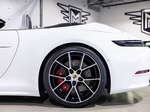 Used 2026 Porsche 911 Carrera S RWD image 19