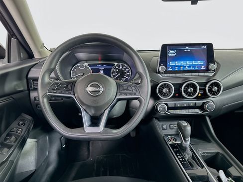 Used 2024 Nissan Sentra SV FWD image 17