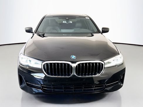 Used 2023 BMW 530e w/ Convenience Package RWD image 2