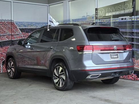 Used 2024 Volkswagen Atlas SE image 6