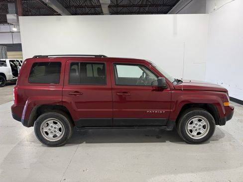 Used 2017 Jeep Patriot Sport w/ Power Value Group image 5
