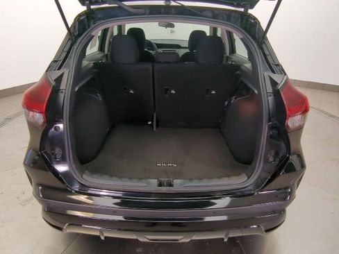 Used 2022 Nissan Kicks S image 27