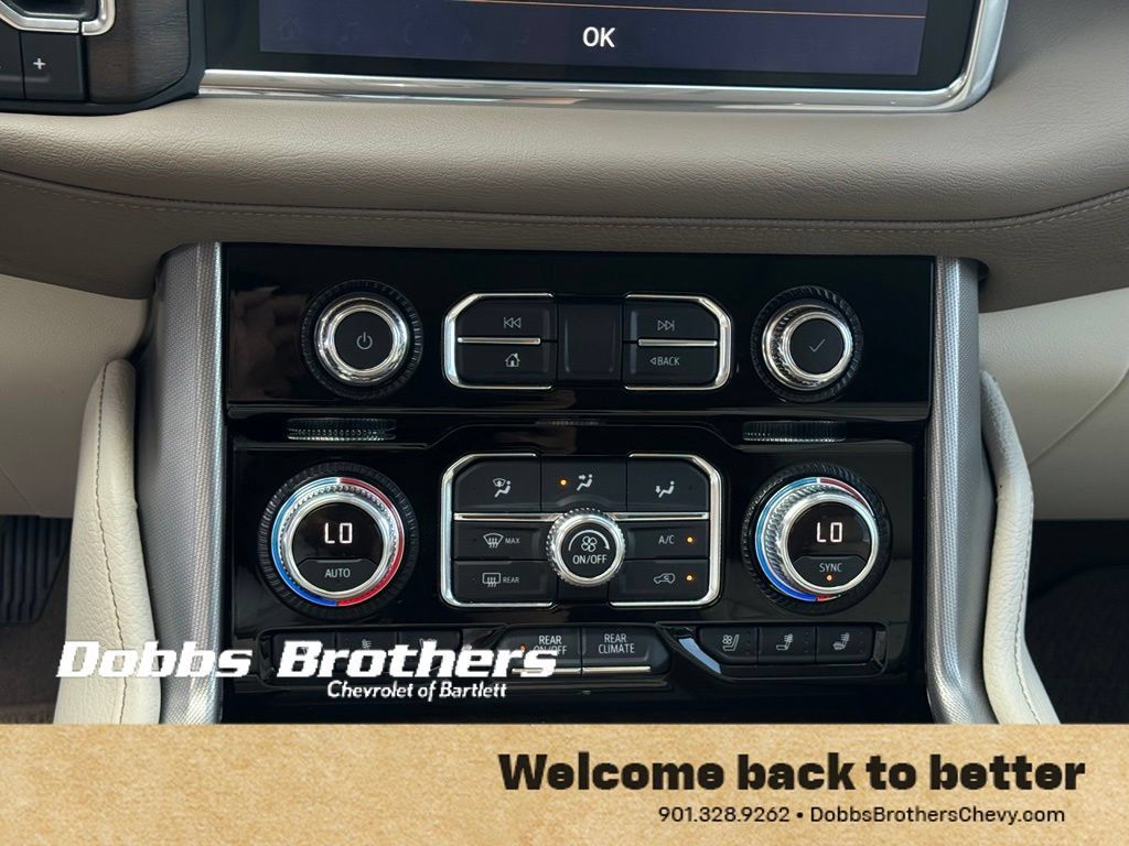 Used 2021 GMC Yukon Denali w/ Denali Ultimate Package AWD/4WD image 29