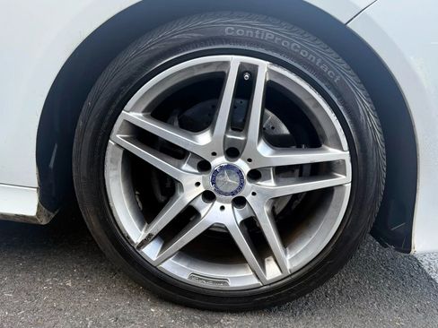 Used 2014 Mercedes-Benz E 350 4MATIC Sedan image 56