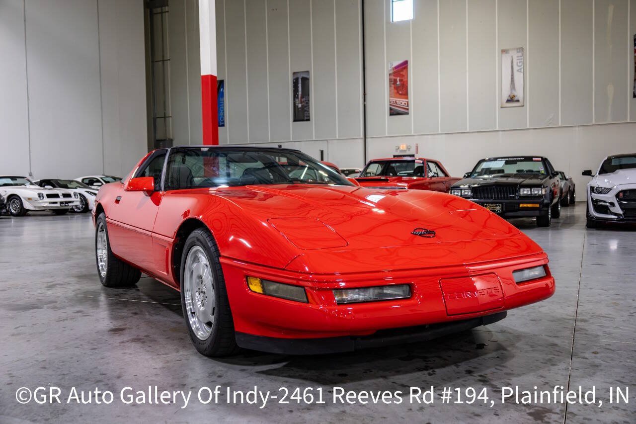 Used 1996 Chevrolet Corvette Coupe RWD image 9