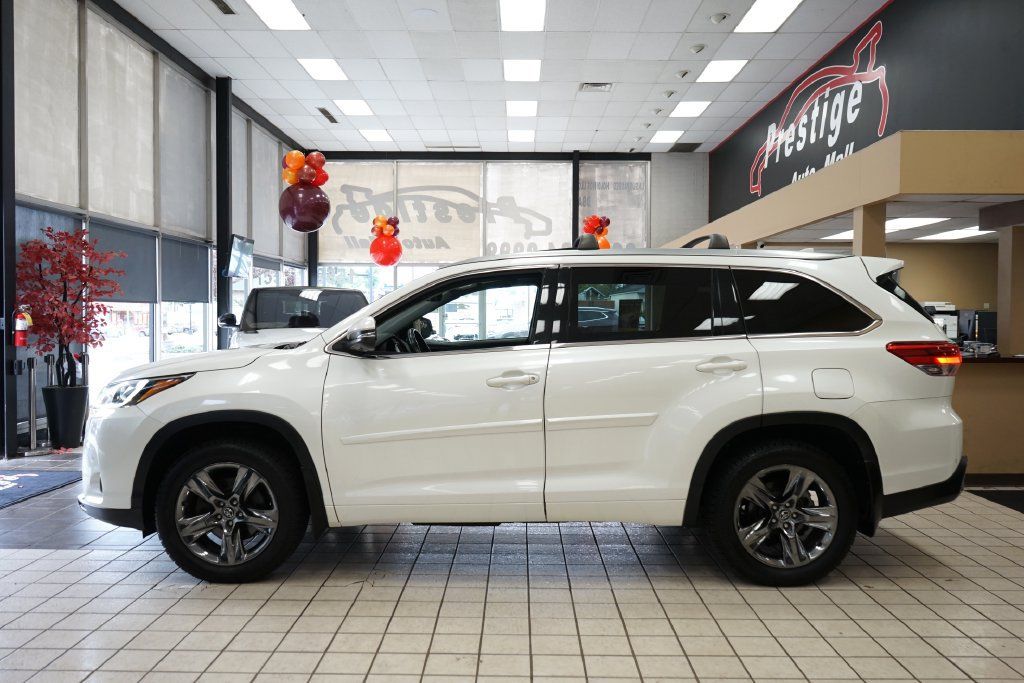 Used 2018 Toyota Highlander Limited Platinum AWD/4WD image 3