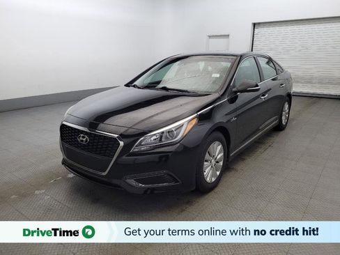 Used 2016 Hyundai Sonata SE image 1