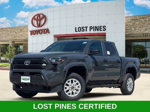 Used 2025 Toyota Tacoma SR image 1