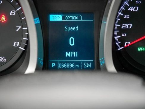 Used 2017 Chevrolet Equinox LT w/ Convenience Package image 28