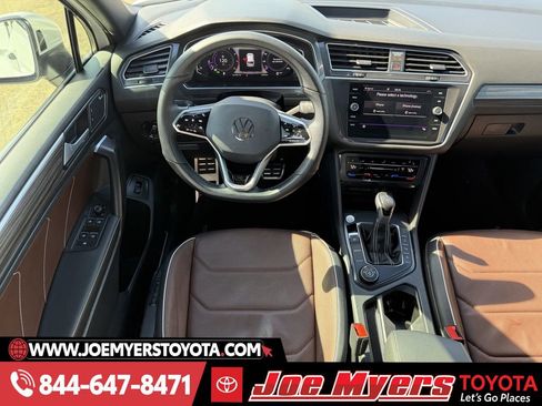 Used 2023 Volkswagen Tiguan SEL R-Line image 14