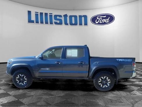 Used 2023 Toyota Tacoma TRD Off-Road image 6