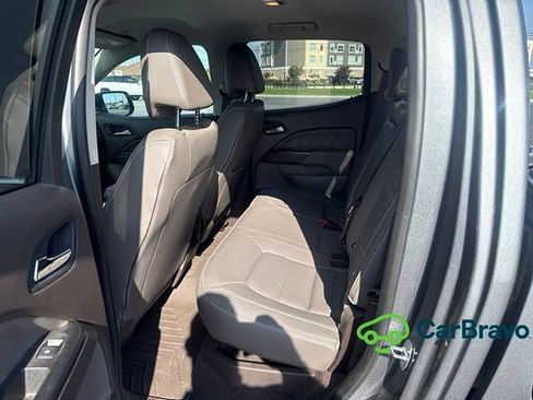 Used 2022 GMC Canyon Denali AWD/4WD image 9