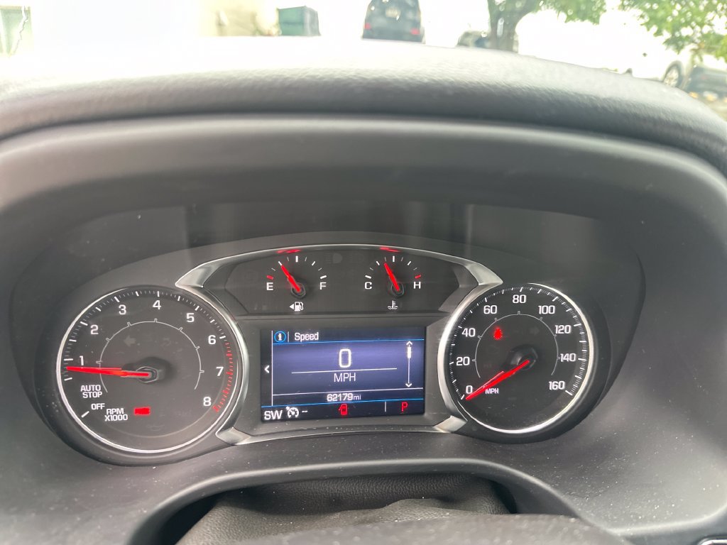 Used 2023 GMC Acadia SLE FWD image 15
