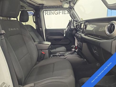 Used 2019 Jeep Wrangler Unlimited Sahara AWD/4WD image 9